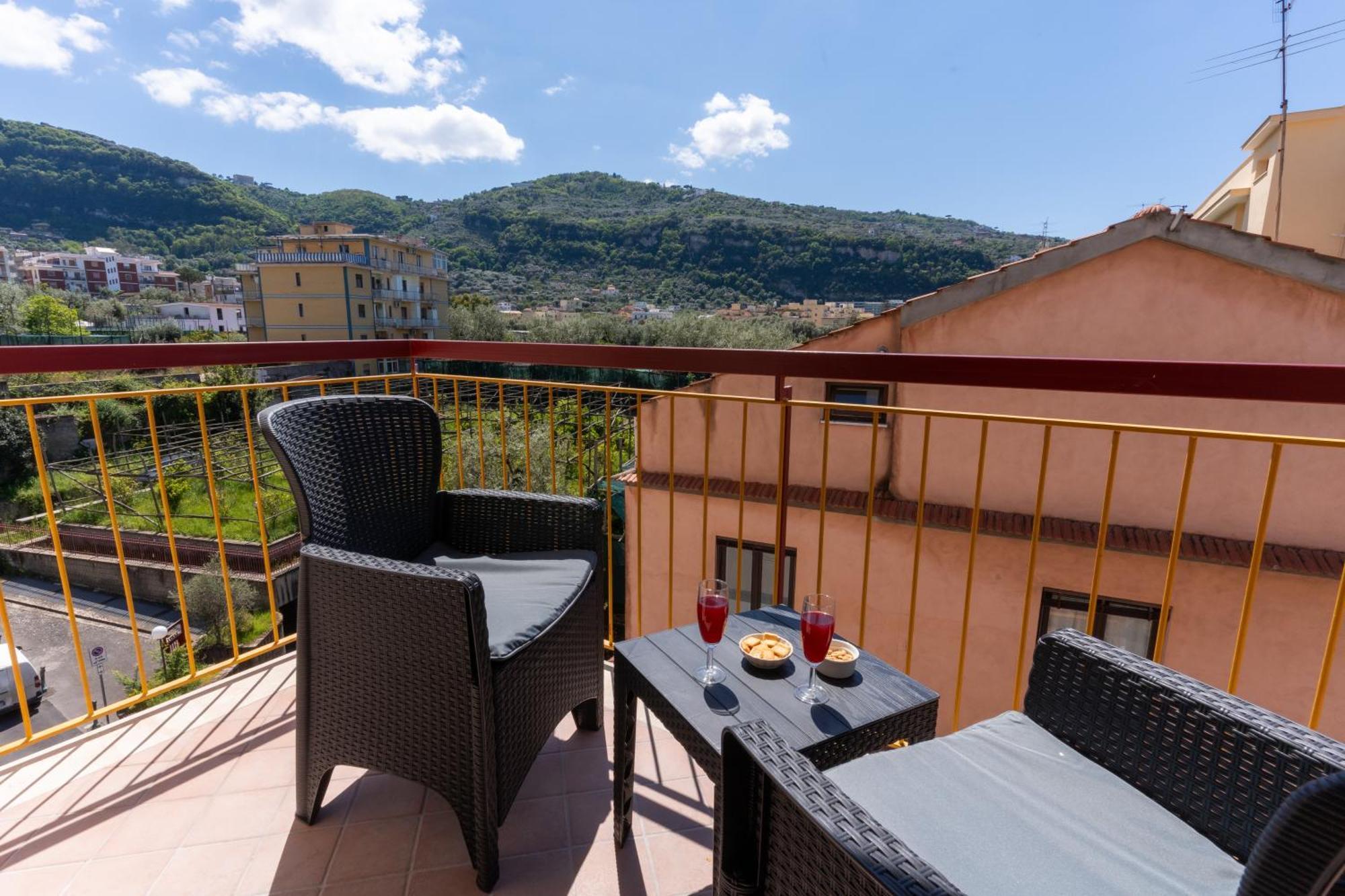 Mifra Suites Sorrento Bagian luar foto