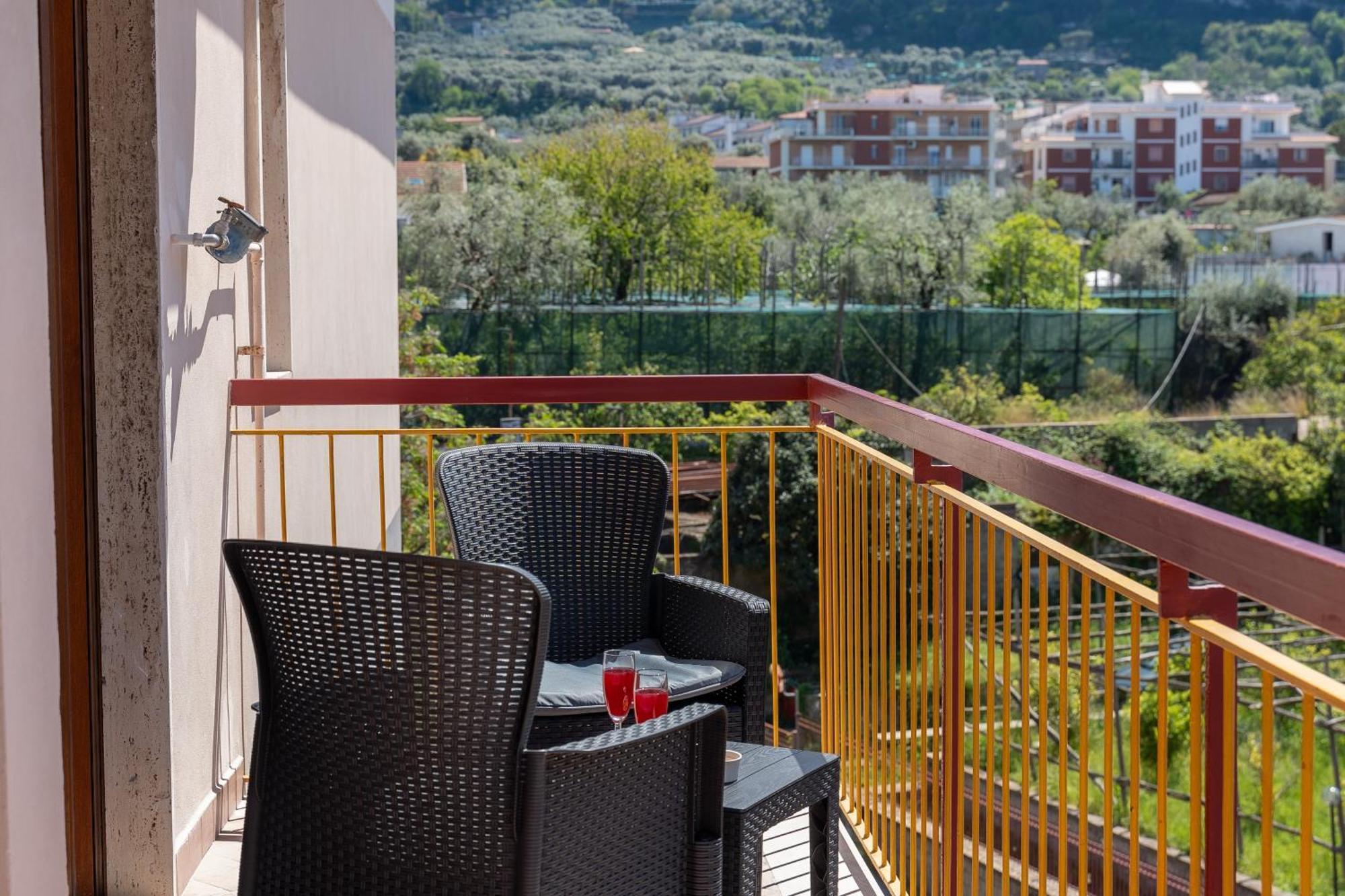 Mifra Suites Sorrento Bagian luar foto