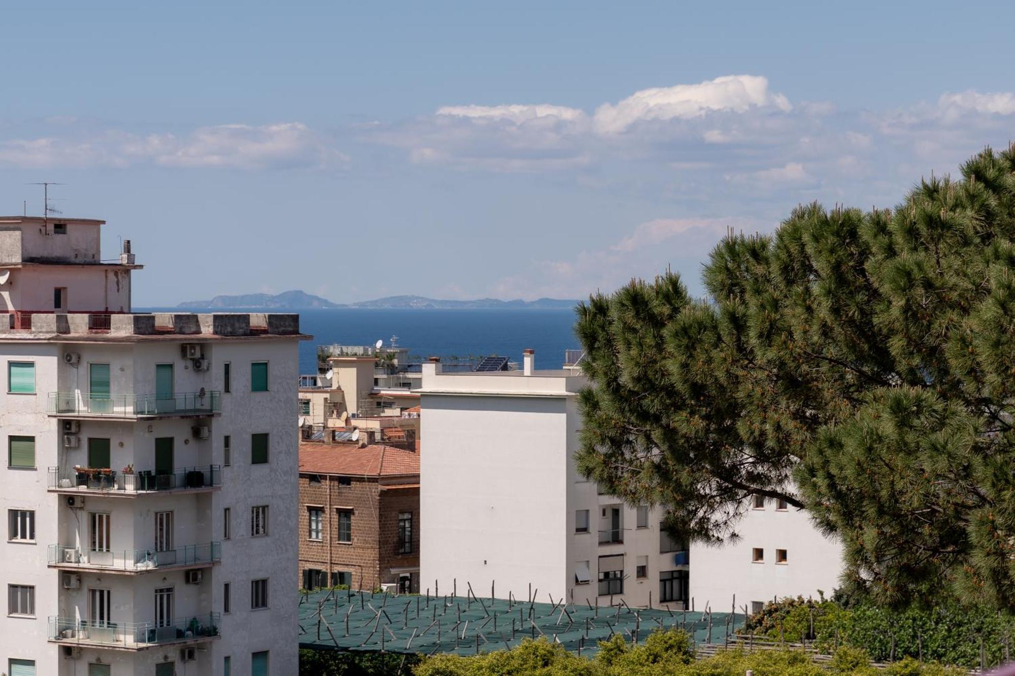 Mifra Suites Sorrento Bagian luar foto